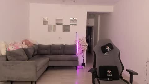 lovelybianca_ online show from April 17, 10:34 pm