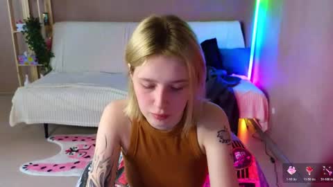 your sweet girls online show from May 15, 7:17 am