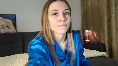 Kate only online show from March 3, 1:01 pm