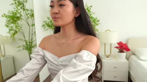 kim online show from February 19, 12:26 pm