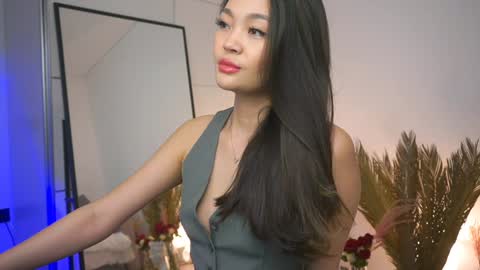 Snapshot of lovelynightt chatting on February 8, 2:05 pm kim online show from February 8, 2:05 pm