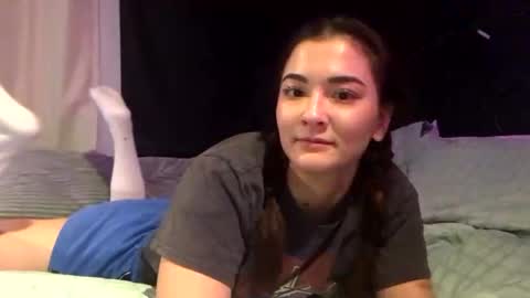 Snapshot of lovelyqueenaria chatting on January 3, 12:00 am Queen Aria online show from January 3, 12:00 am