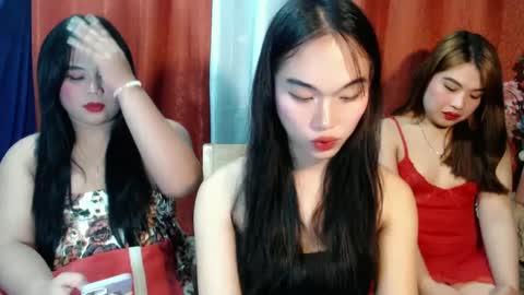 Snapshot of lovelyrhean chatting on February 25, 2:37 pm Rhean online show from February 25, 2:37 pm