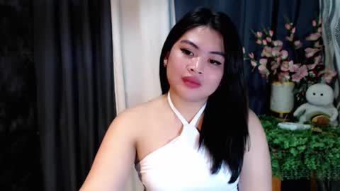 Snapshot of lovelyrhean chatting on September 23, 2:05 am Rhean online show from September 23, 2:05 am