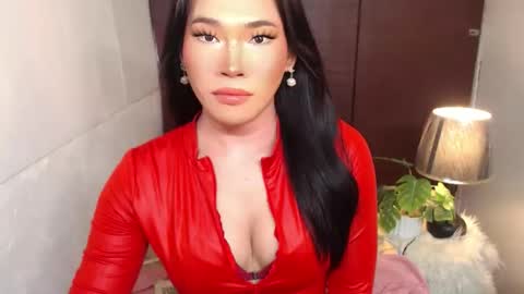 STWEET LINA online show from April 13, 10:36 pm