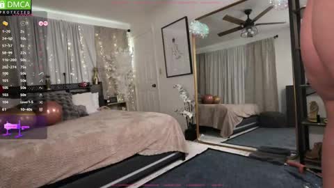 Scarlett online show from October 23, 7:15 pm