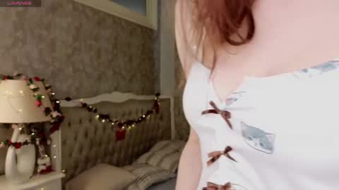 Keira online show from May 7, 7:48 am