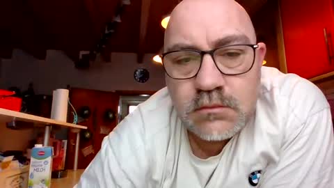 lover010983 online show from February 19, 7:06 am