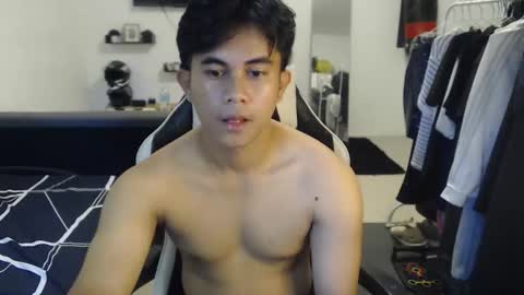 loverboyph04 online show from January 7, 4:39 am