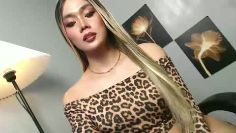 lovers moon22 online show from March 10, 3:27 pm