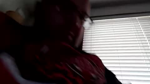 lovestrapons1 online show from March 10, 8:35 pm