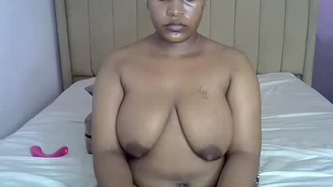 loveydivah online show from January 17, 6:45 am