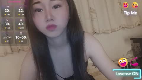 Lisa online show from October 8, 1:28 pm