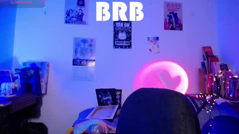 loving_alma online show from November 27, 2:08 am