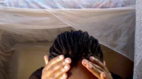 loyalcutic online show from January 16, 7:17 am