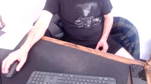 lreed090 online show from March 5, 6:01 pm