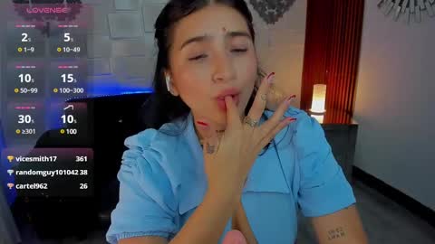 Snapshot of luanabonasx chatting on February 25, 5:19 pm Luana online show from February 25, 5:19 pm