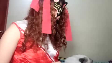 luanapowerful online show from February 4, 4:05 am