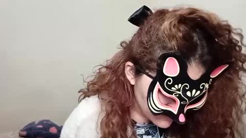 luanapowerful online show from February 18, 6:48 am