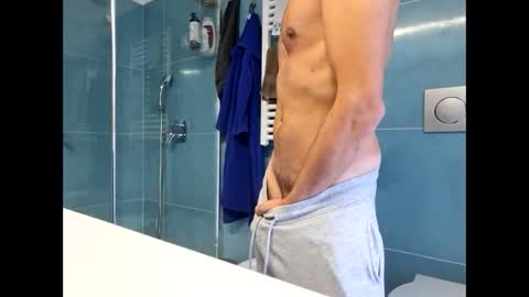 luca2828 online show from November 6, 12:19 pm