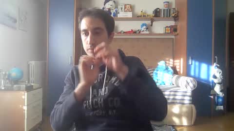 Snapshot of luca_f4 chatting on October 10, 3:07 pm Luca online show from October 10, 3:07 pm