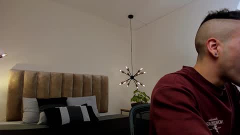 luca_morettii online show from September 15, 12:28 pm