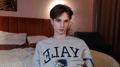 lucacharm online show from February 9, 12:06 am