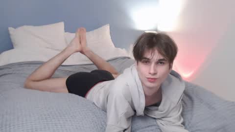 lucacharm online show from March 3, 2:15 am