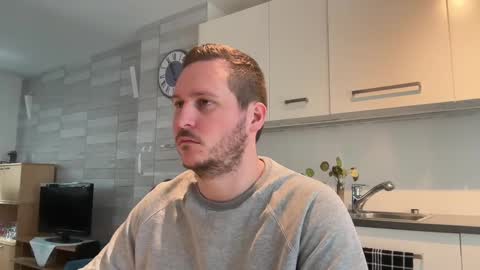 Snapshot of lucas1996_ chatting on March 12, 12:15 pm Lucas online show from March 12, 12:15 pm