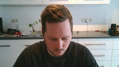 Snapshot of lucas1996_ chatting on February 25, 12:49 pm Lucas online show from February 25, 12:49 pm