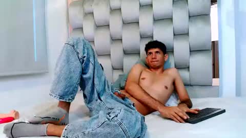 lucas_dream online show from June 17, 1:49 pm