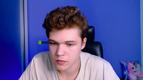 lucas_long_ online show from September 24, 1:18 pm