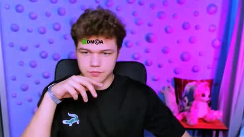 lucas_long_ online show from December 4, 9:42 am