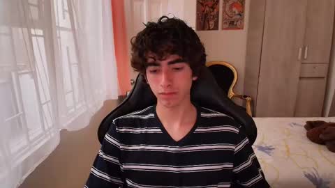 lucas_xo online show from October 21, 8:56 pm