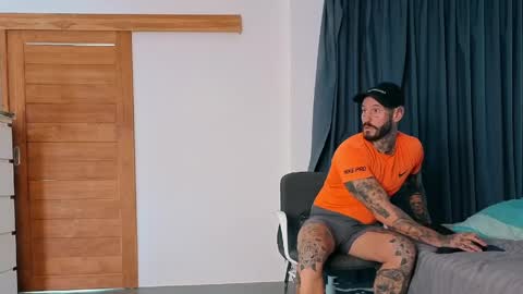 lucasexclusive online show from May 16, 6:43 am