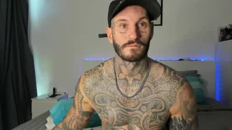 lucasexclusive online show from April 29, 7:02 am