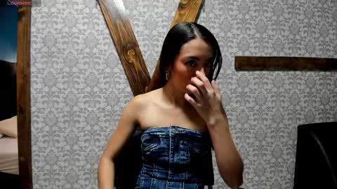 Snapshot of lucasymia_69 chatting on February 27, 12:12 pm MIA HOT online show from February 27, 12:12 pm