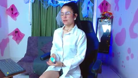 lucessita online show from October 19, 3:44 am