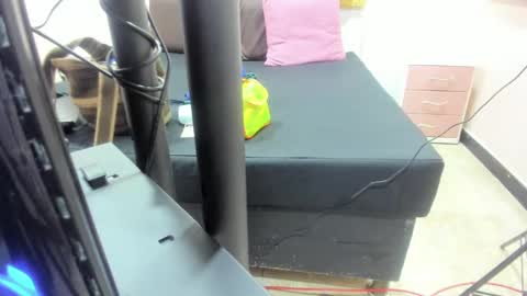 lucia_williamss online show from February 26, 6:30 am