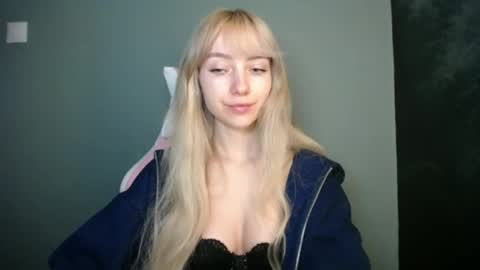 Lucy online show from April 15, 6:44 pm