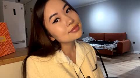 Kira online show from October 31, 12:16 pm