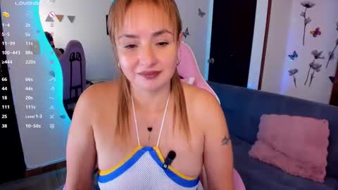 Snapshot of luciamature_ chatting on September 23, 7:20 pm Lucia online show from September 23, 7:20 pm