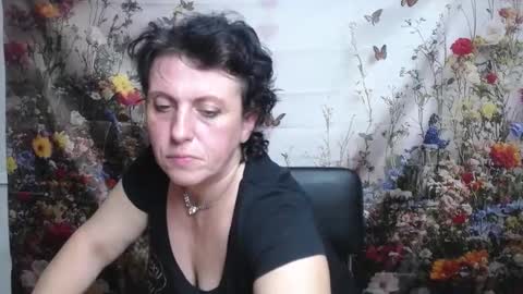 Snapshot of luciami chatting on September 14, 5:47 pm LuciaMi online show from September 14, 5:47 pm