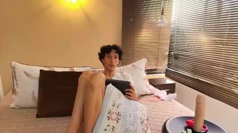 Snapshot of lucian_morel_s chatting on October 1, 1:10 pm Lucian Morel S online show from October 1, 1:10 pm