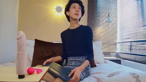 Snapshot of lucian_morel_s chatting on September 22, 1:04 pm Lucian Morel S online show from September 22, 1:04 pm