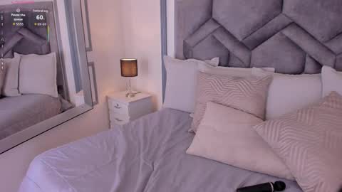    online show from October 19, 8:46 pm