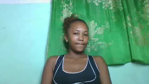 lucie196645 online show from May 8, 11:16 am