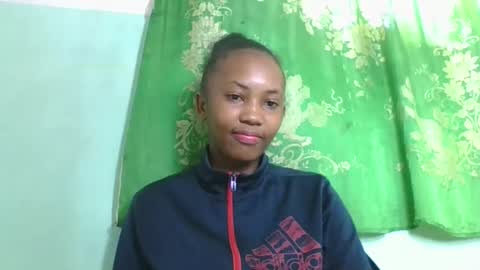 lucie196645 online show from May 2, 4:40 am