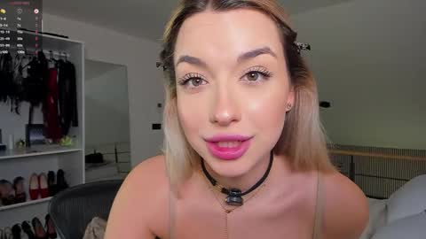 LucieLuxe online show from March 13, 7:28 pm