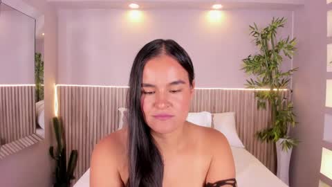 lucie online show from April 11, 5:17 pm